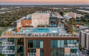 Stylish Urban Getaway in the Heart of Austin - Austin, Texas