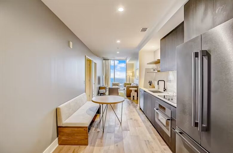 Stylish Urban Getaway in the Heart of Austin - Austin, Texas