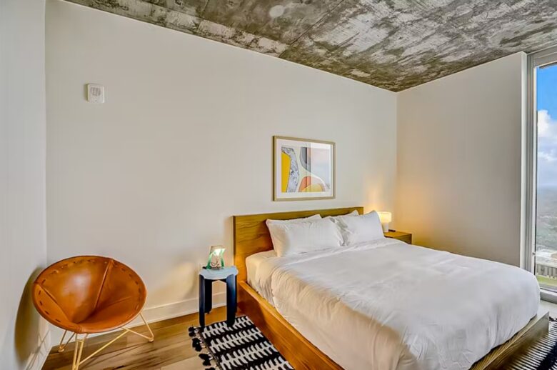 Stylish Urban Getaway in the Heart of Austin - Austin, Texas