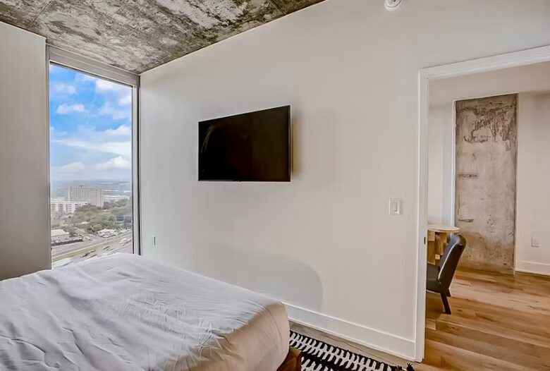 Stylish Urban Getaway in the Heart of Austin - Austin, Texas