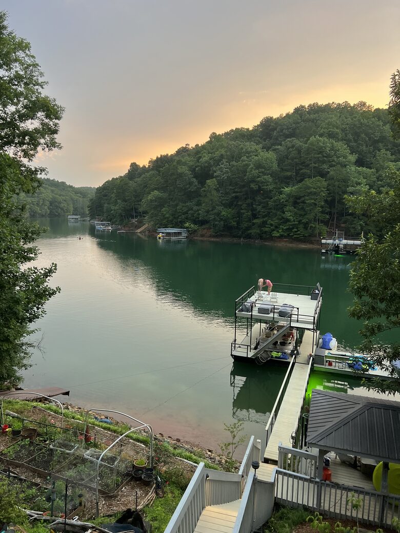 Heaven's Gate | Lake Front at Lake Hiwassee - Murphy, North Carolina