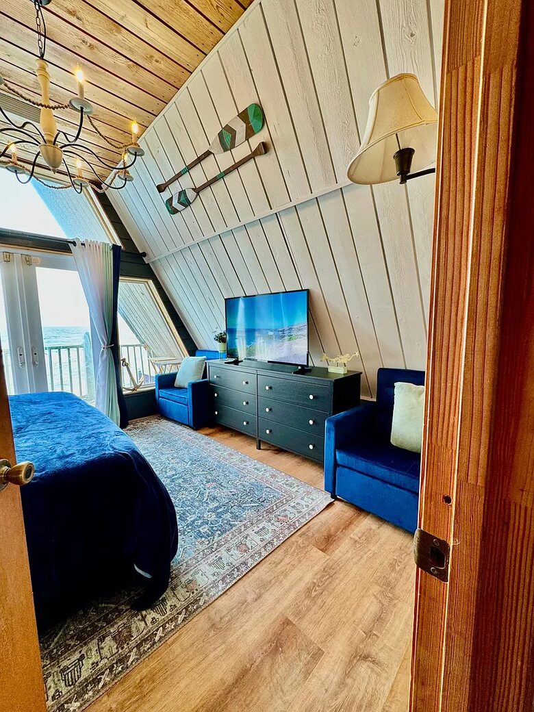 A-frame on the Beach - New Smyrna Beach, Florida