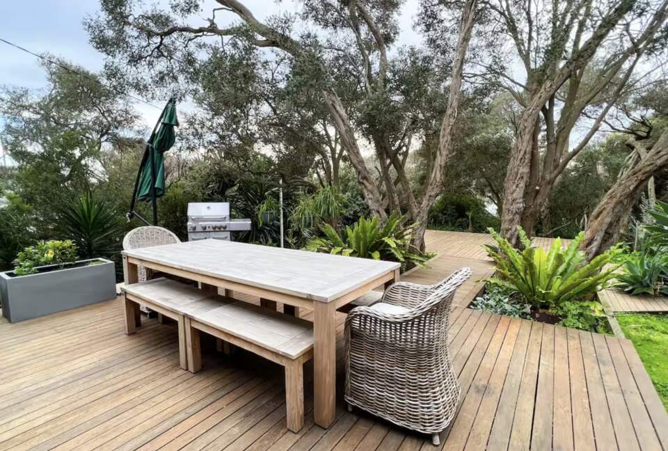 Moonah Decks Beach House - Rye, Australia