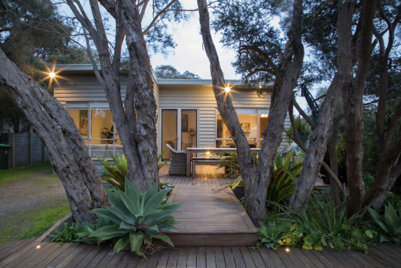 Moonah Decks Beach House - Rye, Australia