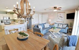 30A Seagrove Beach Escape | Walk to Beach - Santa Rosa Beach, Florida