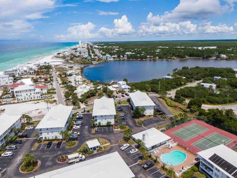 30A Seagrove Beach Escape | Walk to Beach - Santa Rosa Beach, Florida