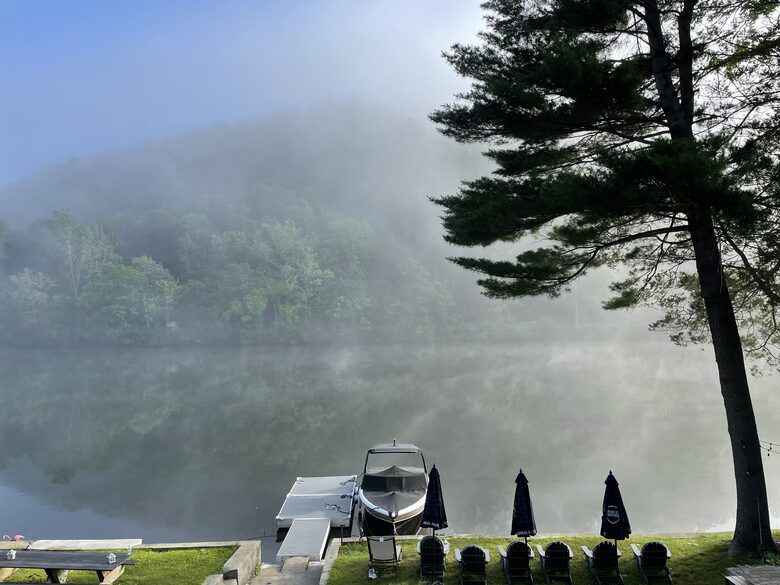 Lake Zoar Cottage - Sandy Hook, Connecticut