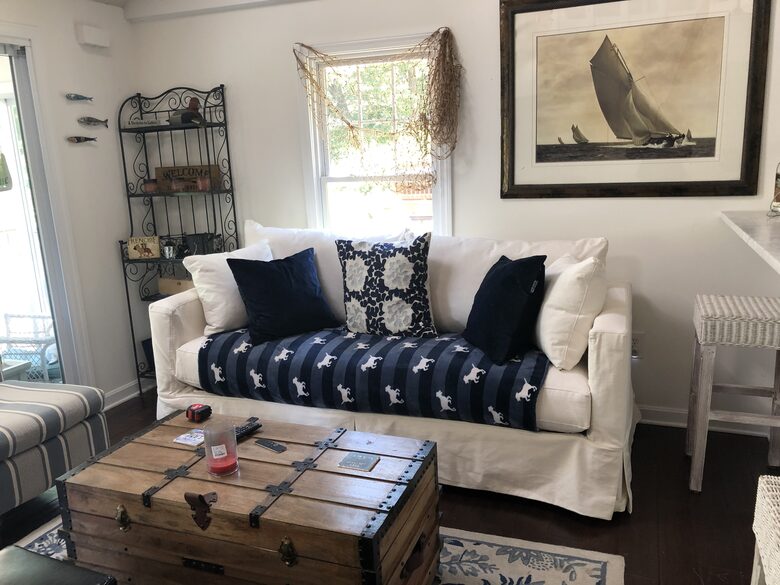 Lake Zoar Cottage - Sandy Hook, Connecticut