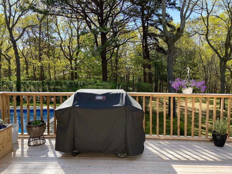 Sunny and Secluded Modernist Gem with Heated Pool - East Hampton, New York