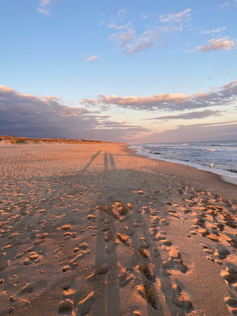 Stunning Hamptons beaches 10 minutes away by car.