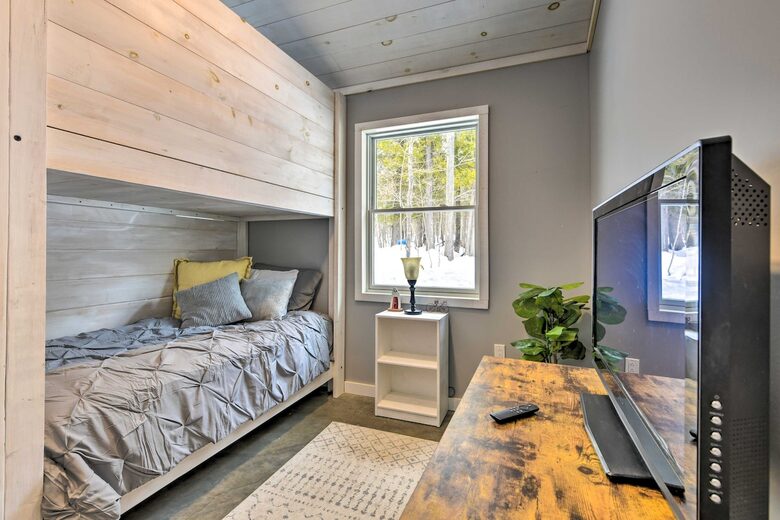 Adirondack Cabin Near Whiteface Mountain Resort - Wilmington, New York