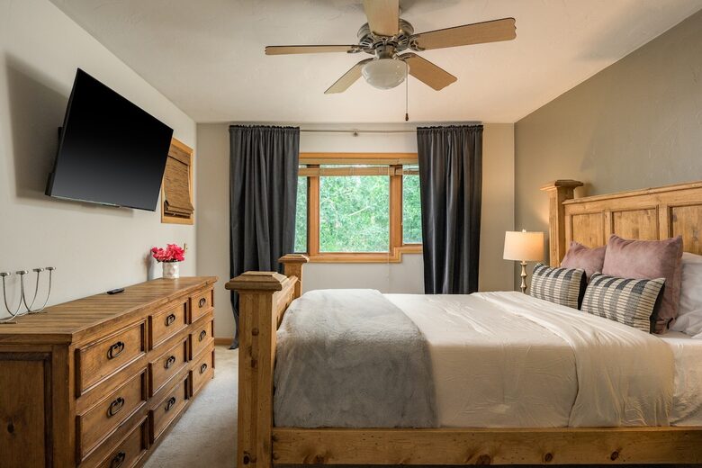 Beaver Creek Getaway | Steps to Gondola, 12 minutes to Vail - Avon, Colorado