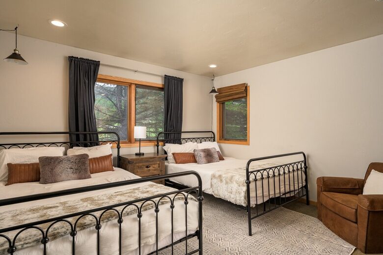 Beaver Creek Getaway | Steps to Gondola, 12 minutes to Vail - Avon, Colorado