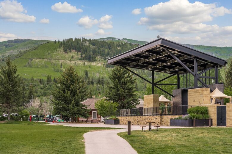 Beaver Creek Getaway | Steps to Gondola, 12 minutes to Vail - Avon, Colorado