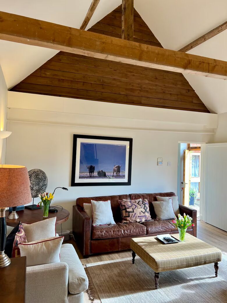 The Clock Tower | Countryside Barn - Reading, Henley-on-Thames, United Kingdom