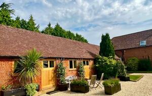 The Dairy | Countryside Barn - Reading, Henley-on-Thames, United Kingdom