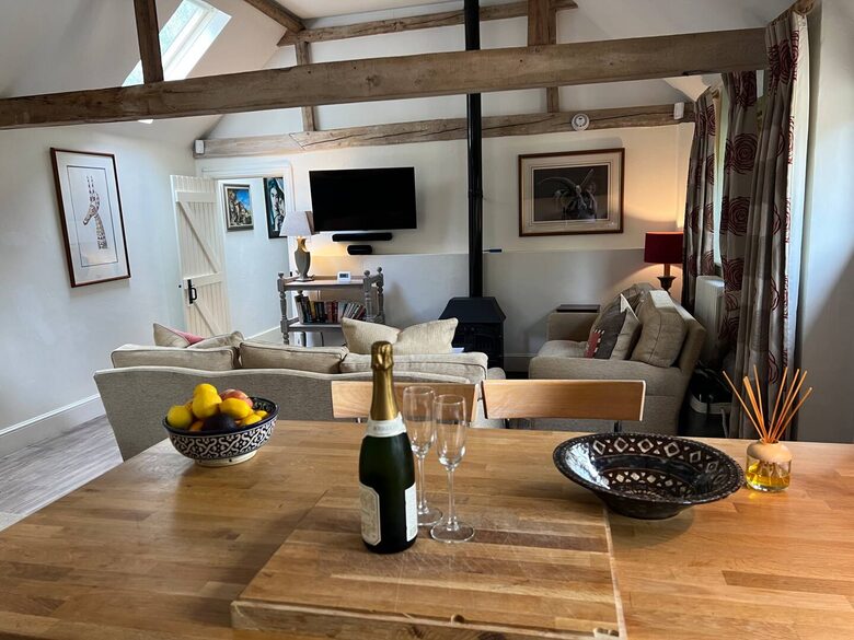 The Dairy | Countryside Barn - Reading, Henley-on-Thames, United Kingdom