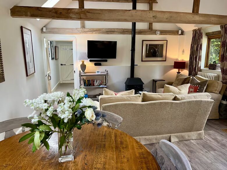 The Dairy | Countryside Barn - Reading, Henley-on-Thames, United Kingdom