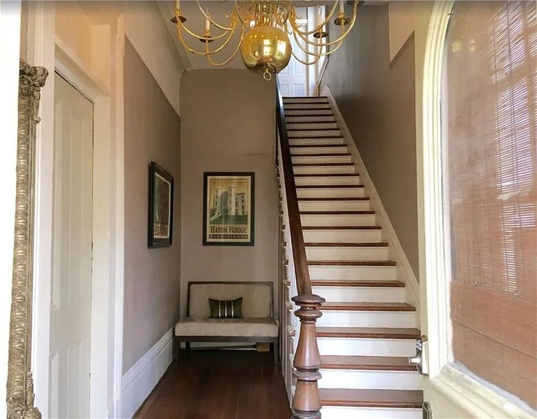 Elegant 1850s Home on the Mardi Gras Parade Route - New Orleans, Louisiana