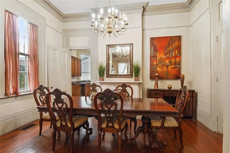 Elegant 1850s Home on the Mardi Gras Parade Route - New Orleans, Louisiana