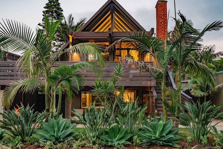 Encinitas Coastal Beach Bungalow - Encinitas, California