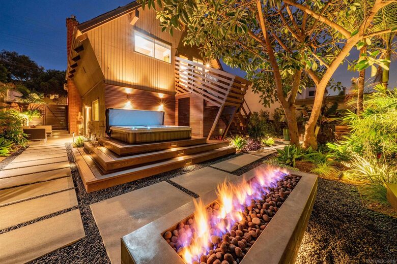 Encinitas Coastal Beach Bungalow - Encinitas, California