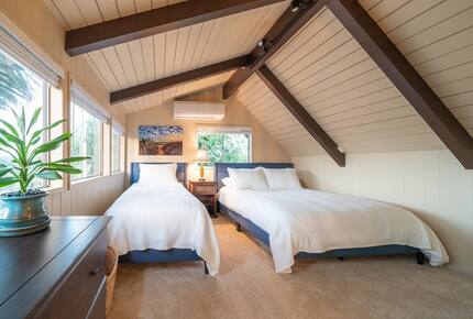 Encinitas Coastal Beach Bungalow - Encinitas, California