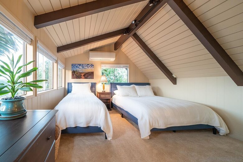 Encinitas Coastal Beach Bungalow - Encinitas, California