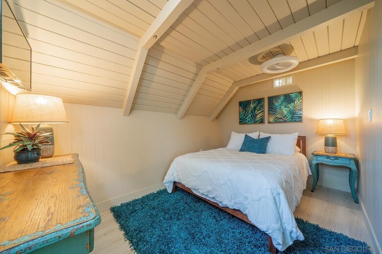 Encinitas Coastal Beach Bungalow - Encinitas, California
