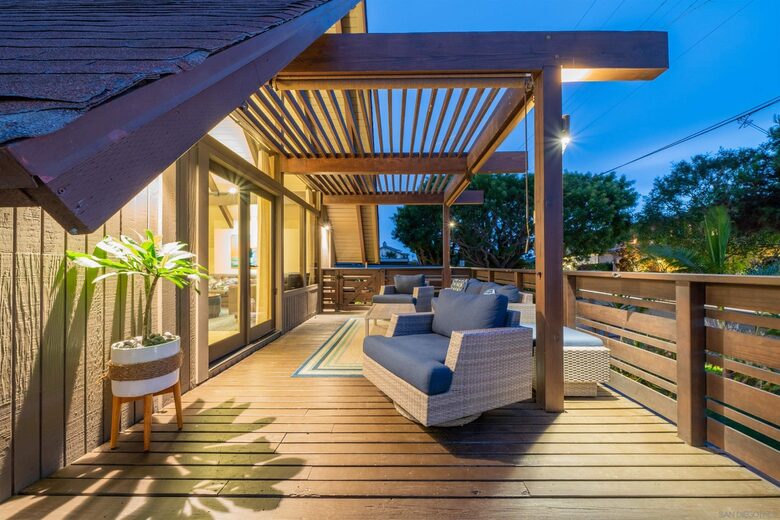 Encinitas Coastal Beach Bungalow - Encinitas, California