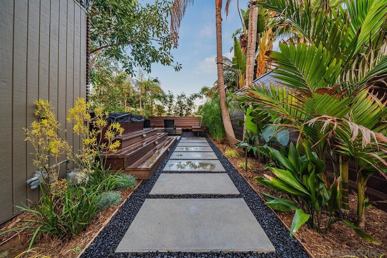 Encinitas Coastal Beach Bungalow - Encinitas, California