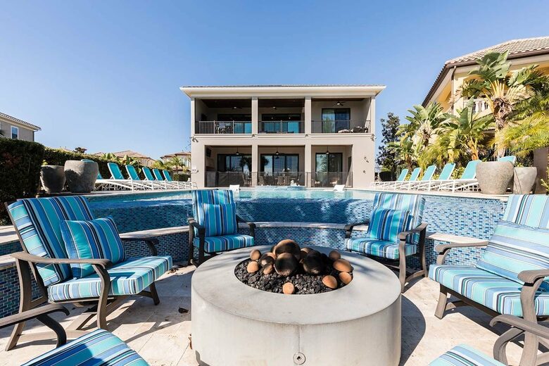 Ultimate Family Retreat with Themed Bedrooms and Game Loft - Reunion, Florida