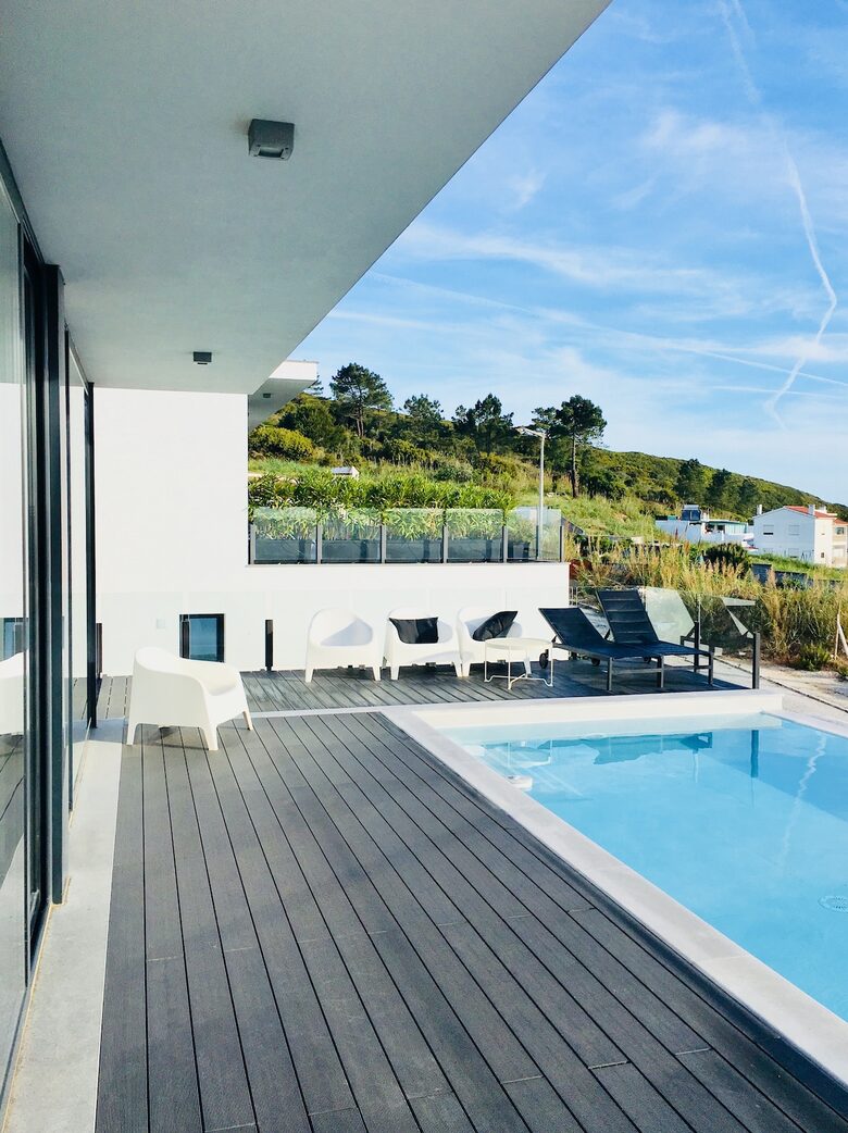 Villa Vista da Baía | Breathtaking Bay View & Heated Pool - Salir do Porto, Portugal