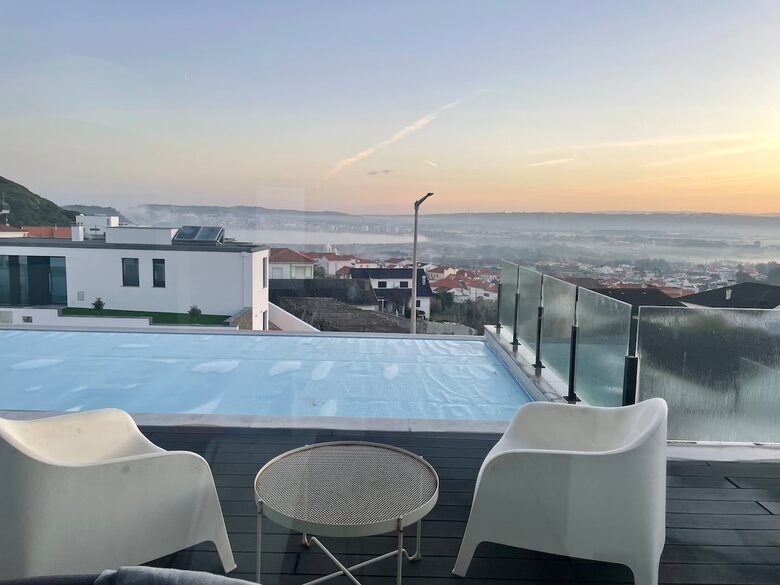 Villa Vista da Baía | Breathtaking Bay View & Heated Pool - Salir do Porto, Portugal