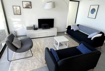 Villa Vista da Baía | Breathtaking Bay View & Heated Pool - Salir do Porto, Portugal
