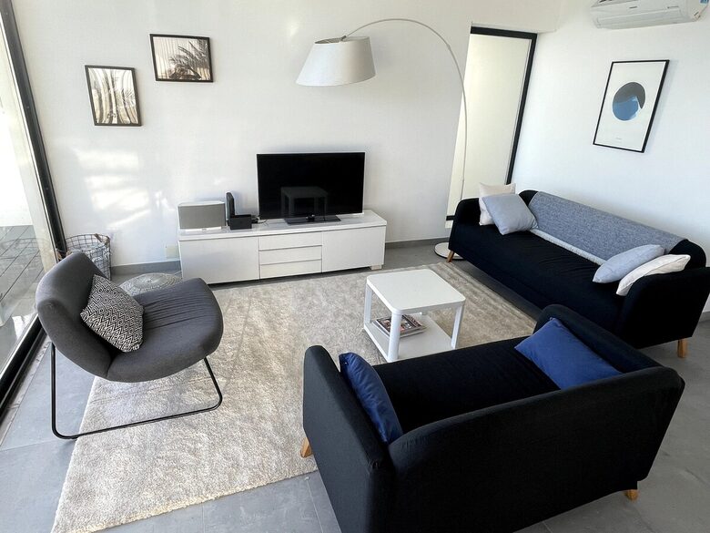 Villa Vista da Baía | Breathtaking Bay View & Heated Pool - Salir do Porto, Portugal
