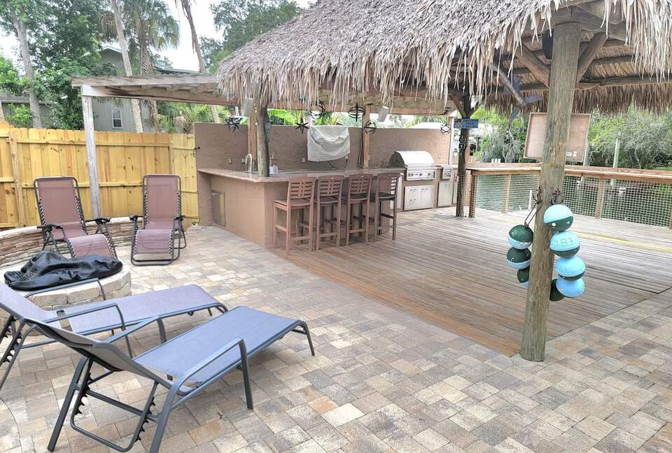 Your own Tiki outdoor kitchen