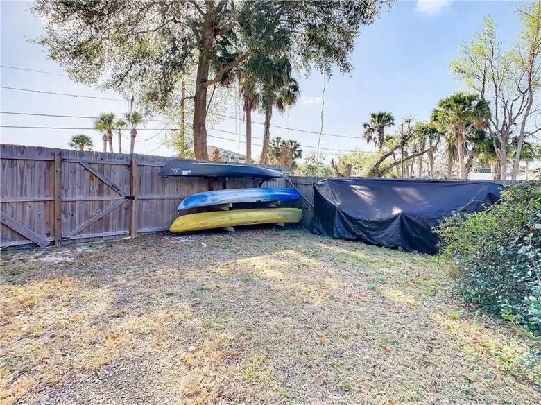 Crystal River Getaway - Crystal River, Florida