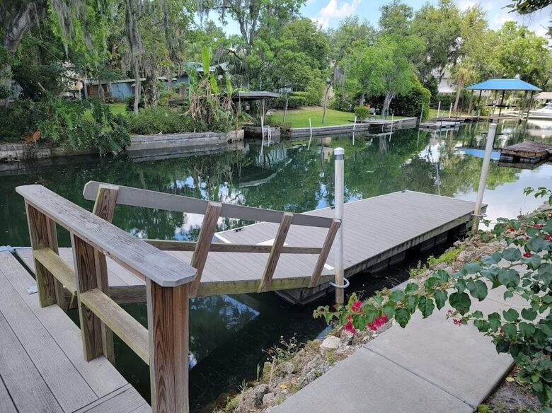 Crystal River Getaway - Crystal River, Florida