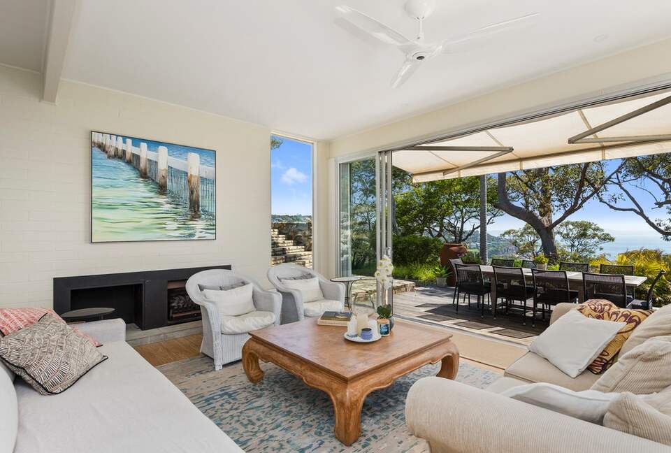 Stylish Holiday House Whale Beach - Sydney, Australia