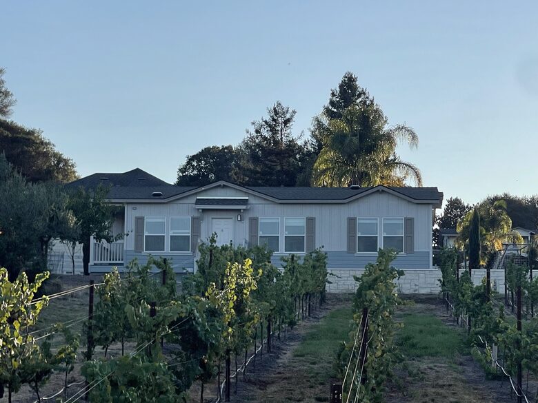 Petaluma One of a Kind Vineyard Residence - Petaluma, California
