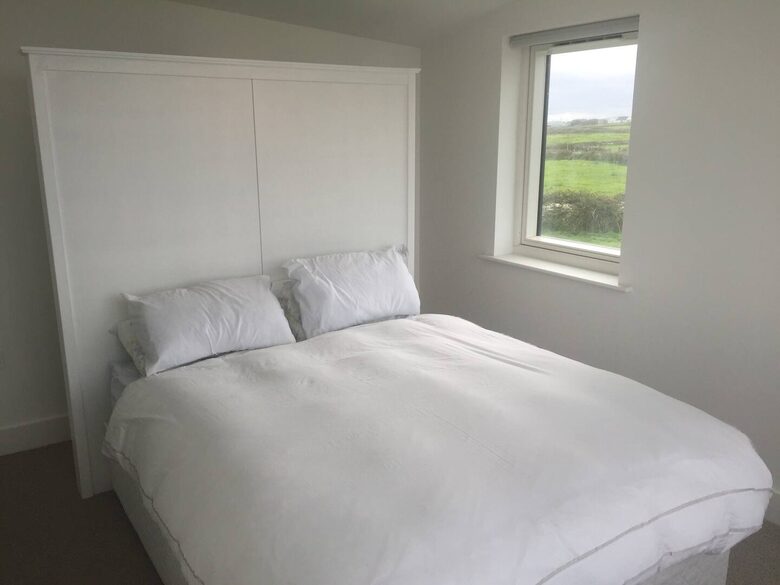 Contemporary Luxury Cottage near Cliffs of Moher - Liscannor, Ireland