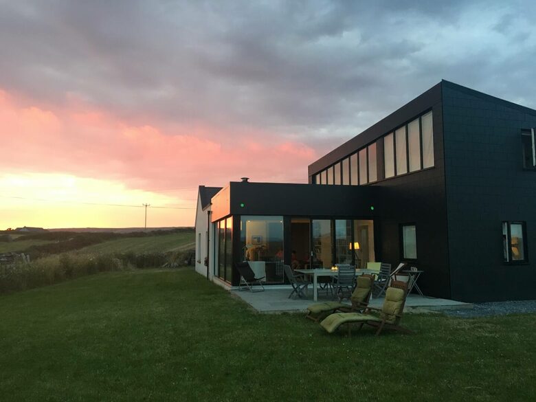 Contemporary Luxury Cottage near Cliffs of Moher - Liscannor, Ireland