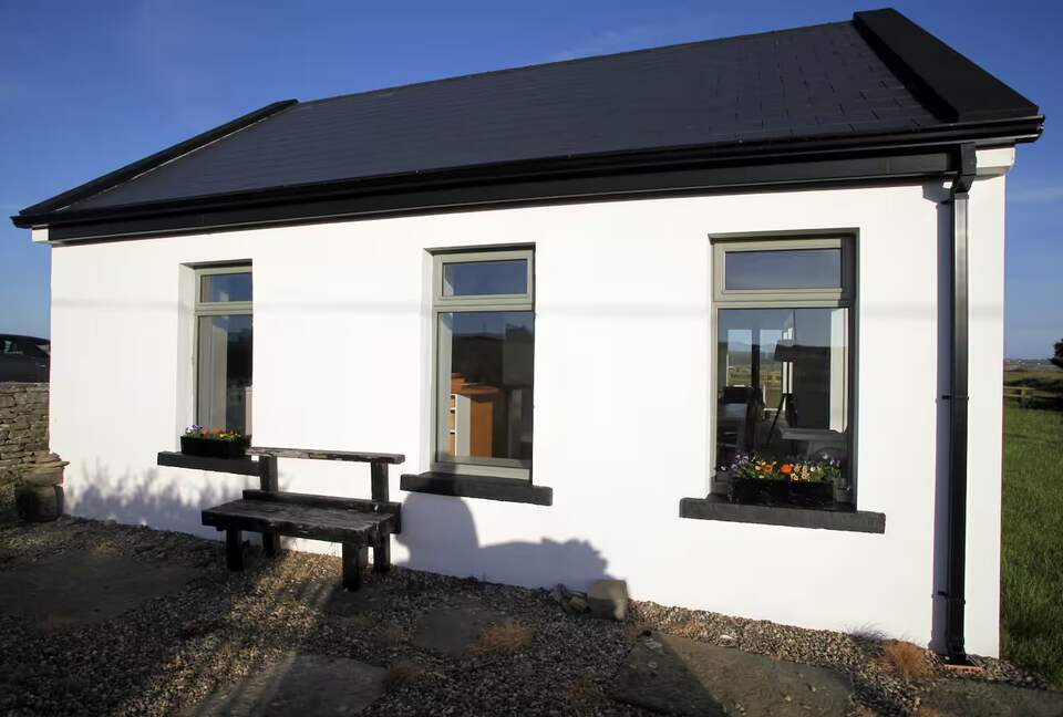 Contemporary Luxury Cottage near Cliffs of Moher - Liscannor, Ireland