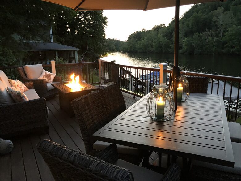Lake Zoar Cottage - Sandy Hook, Connecticut