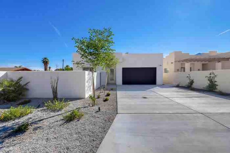 Mountain View Modern Oasis in La Quinta - La Quinta, California