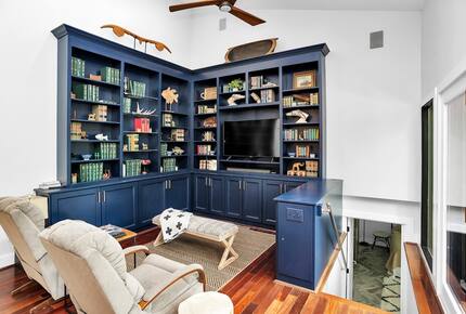 Grand Lakeview | Double Decker Dock, Fire Pit, Spa - Winchester, Tennessee