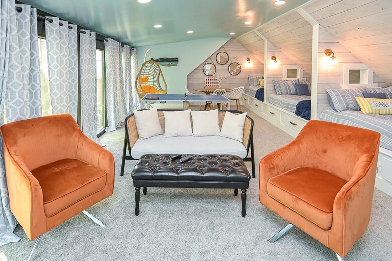 Grand Lakeview | Double Decker Dock, Fire Pit, Spa - Winchester, Tennessee
