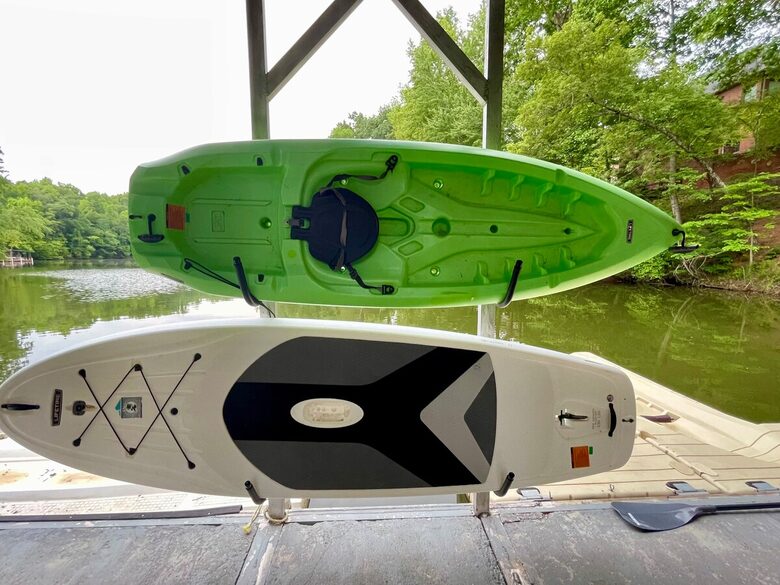 Grand Lakeview | Double Decker Dock, Fire Pit, Spa - Winchester, Tennessee