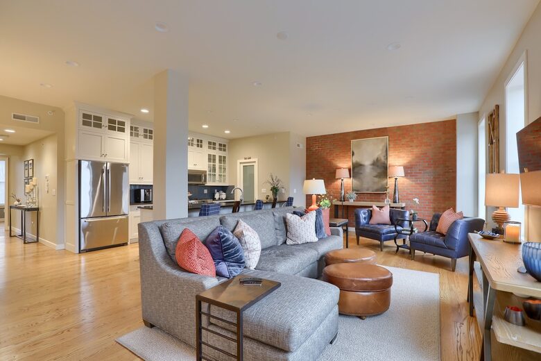 Elegant 3,000 Sq. Ft. Condo in Lancaster's Heart - Lancaster, Pennsylvania